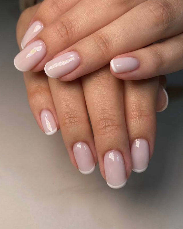 Manicura rusa: por qué es más duradera y por qué cada vez más mujeres la eligen